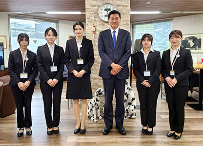 東京本社新入社員と橋本社長